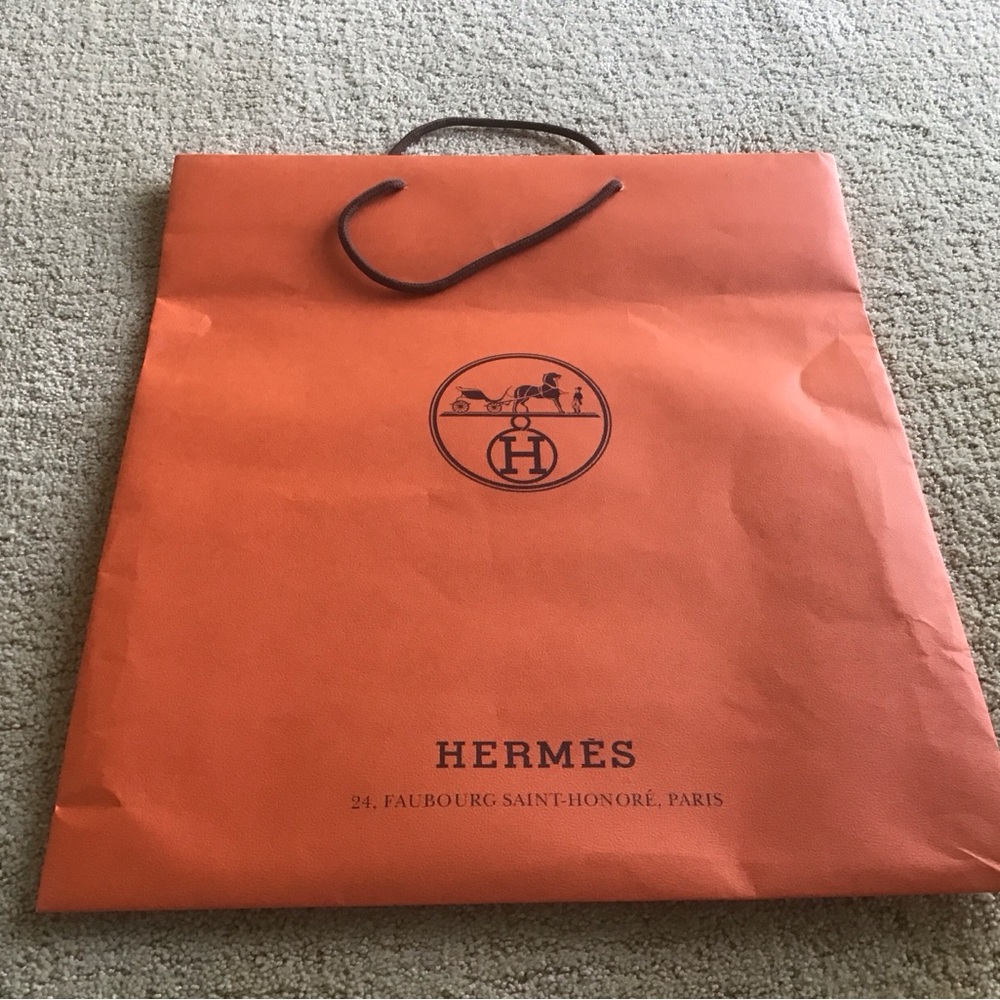 Authentic Hermes Orange Paper Shopping Bag Sac Large 18.5 x 16.5 x 6.5 - Picture 2 of 5